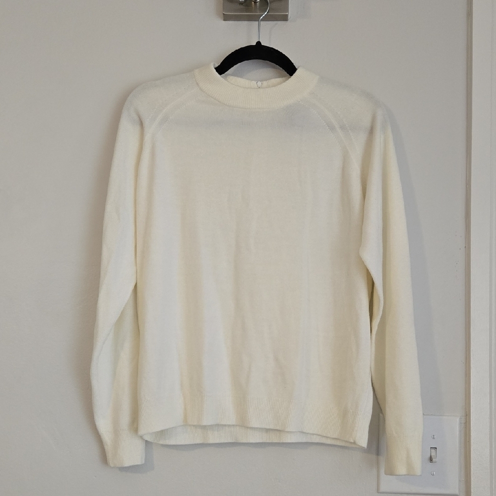 Designers Originals Cream‎ Crewneck Sweater